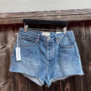 Aritzia Denim Forum
The Yoko Short NEW WITH TAG